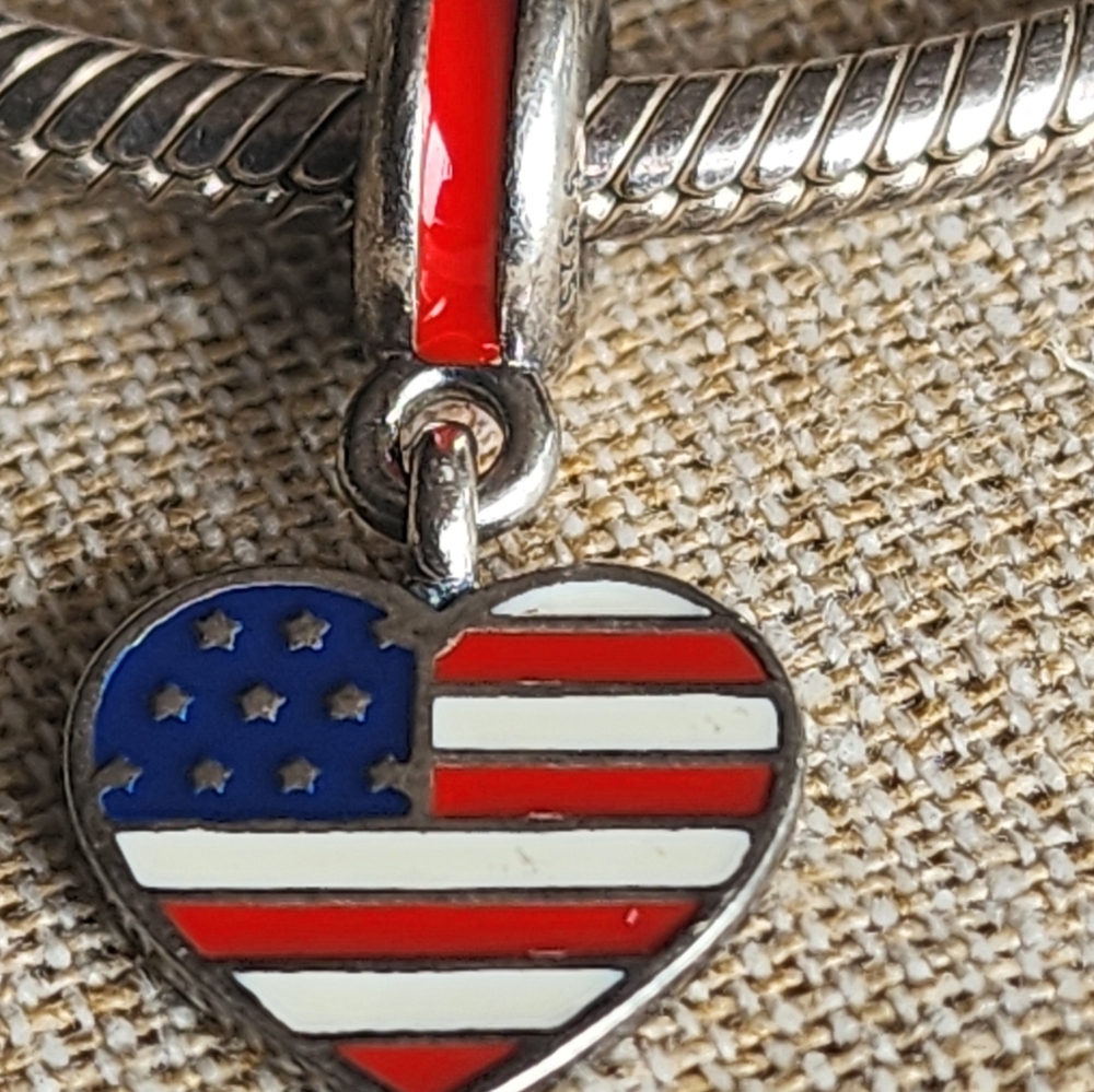 Pandora Heart Charm with Flag Design - Picture 3 of 9